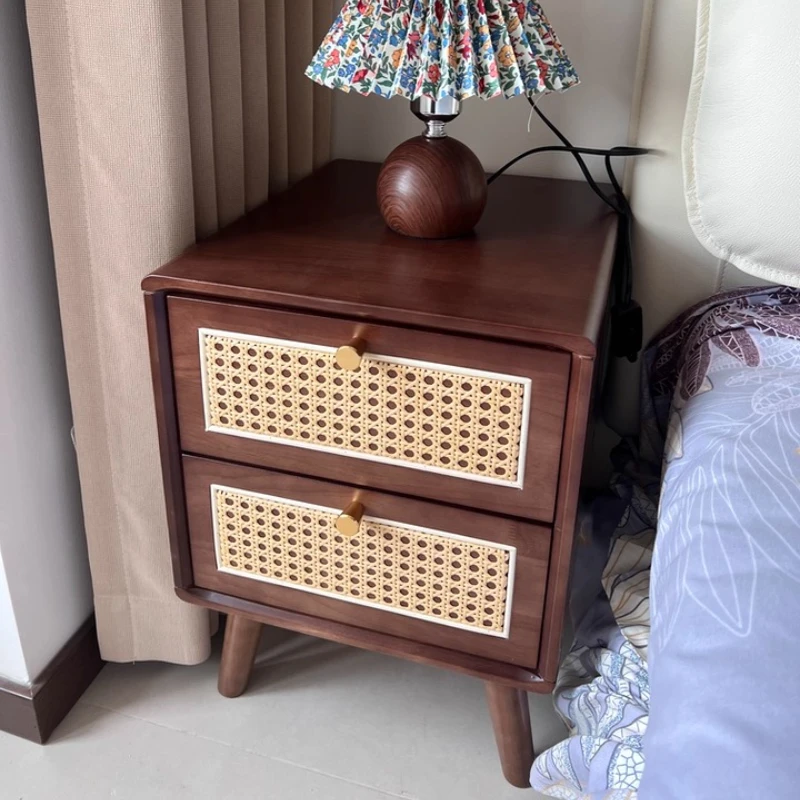 طاولة بجانب السرير من خشب الجوز لغرفة النوم منضدة من الخشب الصلب مع أدراج منسوجة من الخيزران وطاولة نهاية بسيطة وخزانة تخزين ذات درجين #5