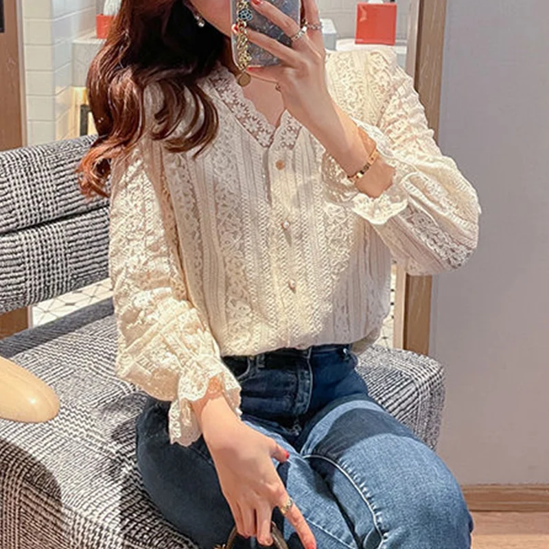 Spring Autumn Korean Style Elegant Fashion Solid V-neck Lace Shirt Top Women Long Sleeve All-match Buttons Blouse Femme Cardigan