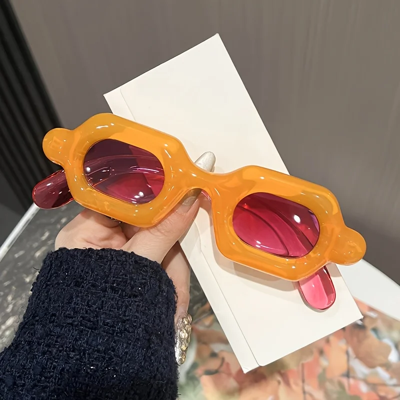 

Sci-fi funny hip-hop fun glasses, thickened glasses frame, suitable for men and women to wear decorative glasses
