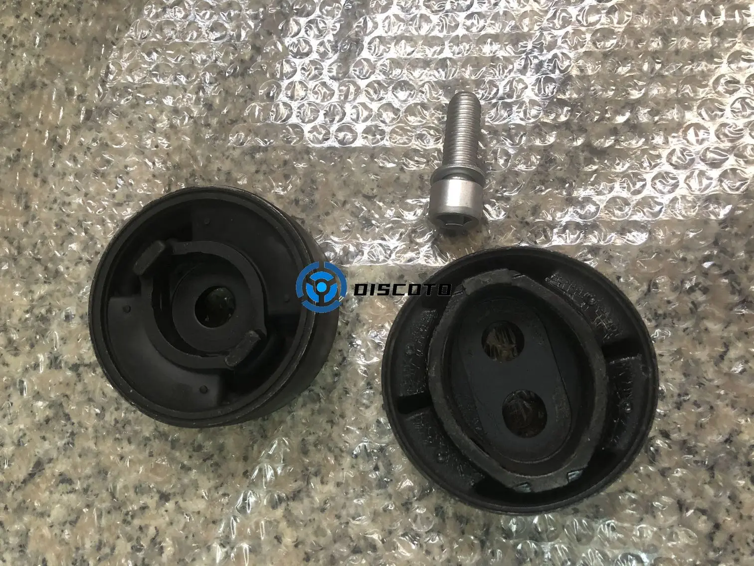 1 pc for Reiz Crown IS200GS300IS250 rear differential rubber sleeve rear axle with tail teeth rubber sleeve bushing