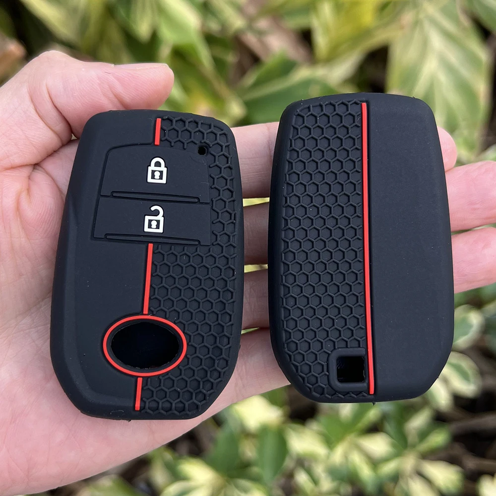 Silicone Car Key Cover Case for Toyota Land Cruiser 200 Prado Crown TLK 200 Yaris Cross Hilux Innova Rav4 Fortuner Camry 55 50