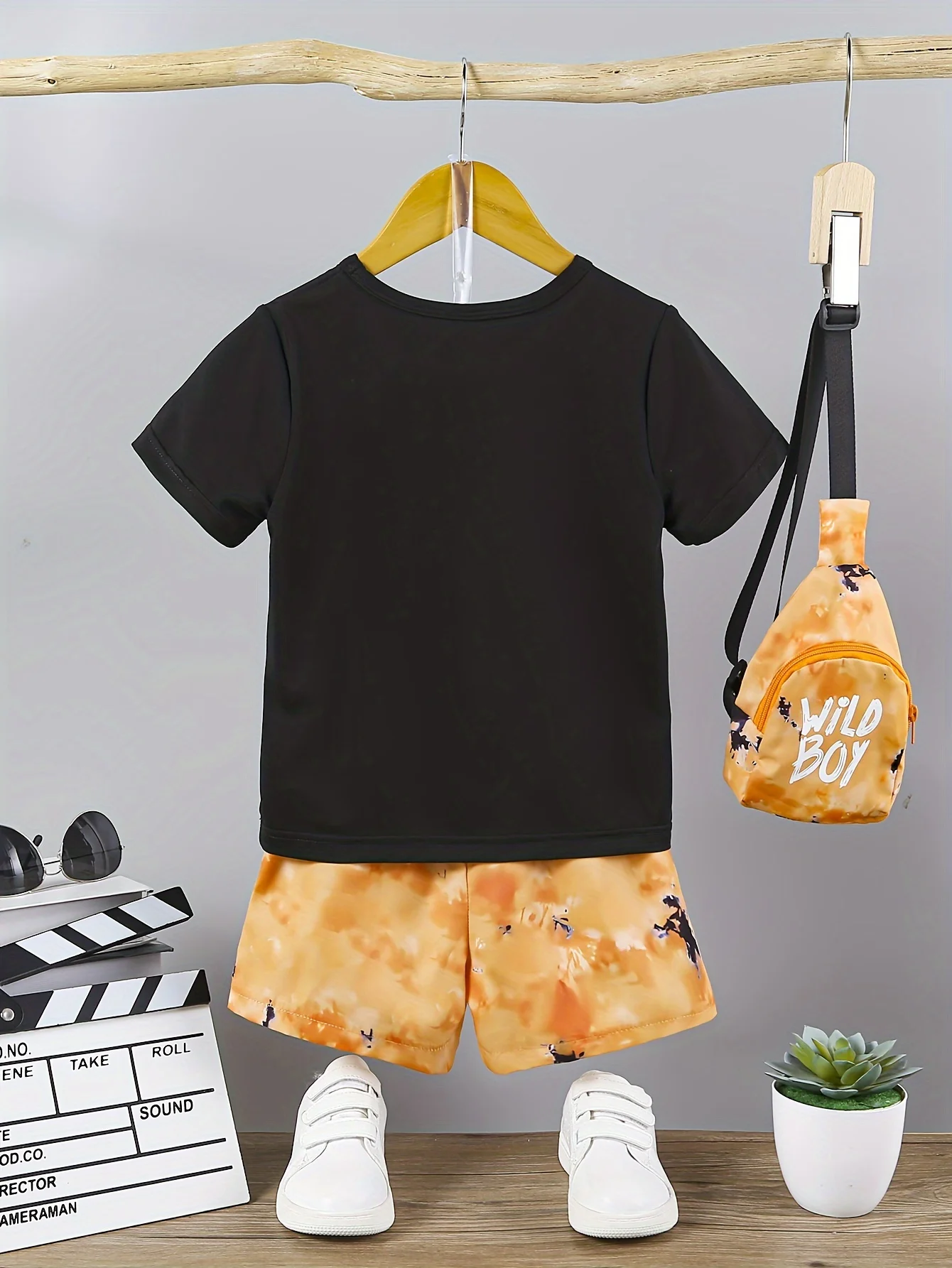 Summer new boy cross-bag short-sleeved shirt + monogrammed shorts three-piece suit