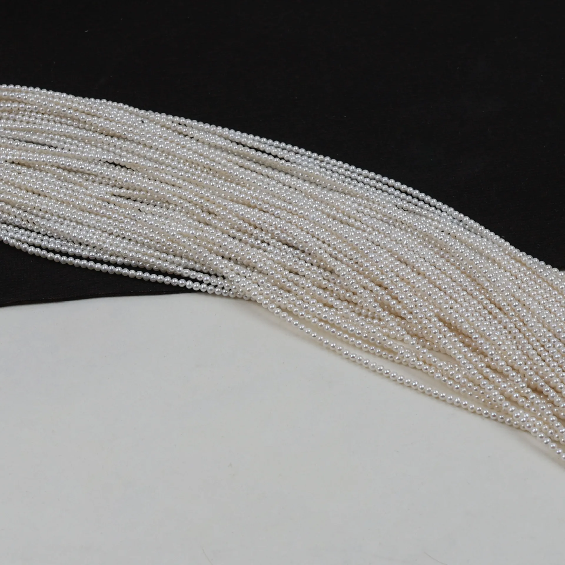 100 % natürliche Süßwasserperlen, 2–3 mm, zum Basteln von Schmuck, für DIY-Halsketten, Armbänder, Ketten und Ohrringe. – Detail 4