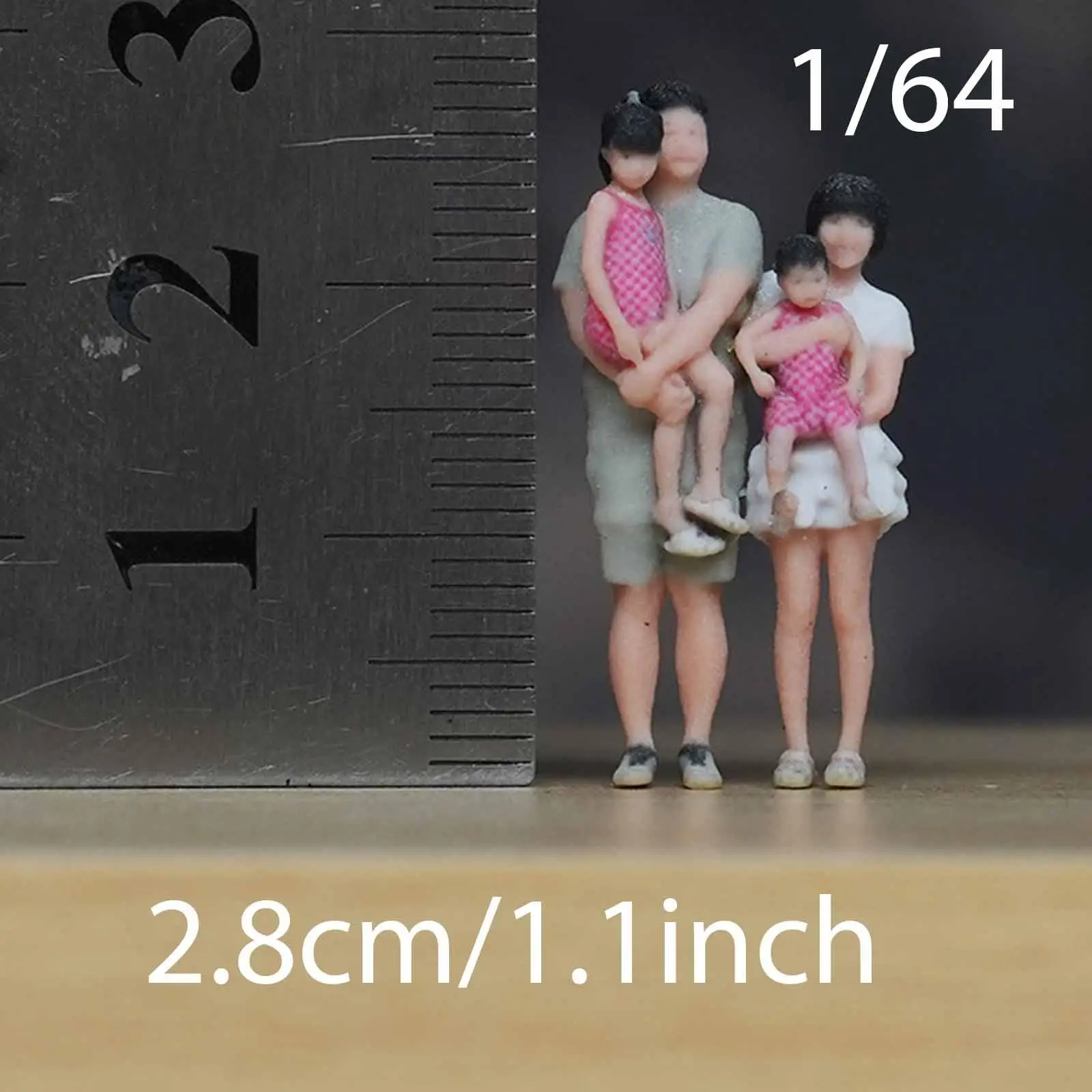 

1/64 Scale Miniature Figurines Mini Models Collectible Photo Prop Stylish Dollhouse Accessory Resin Tiny People Micro Layout