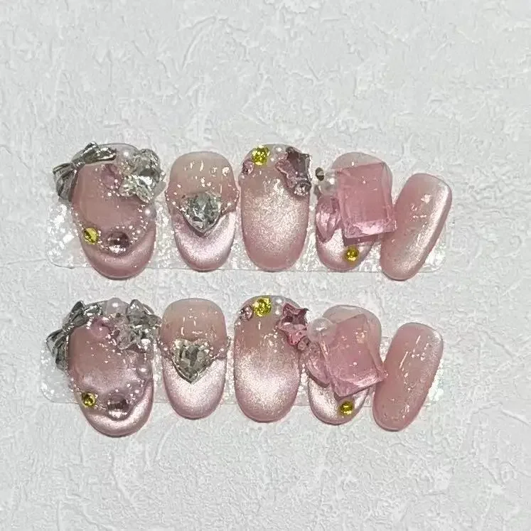 10 Stück rosa Sarg handgemachte Nägel zum Aufdrücken, vollständige Abdeckung, Diamant-Design, Blumen-Farbverlauf, ovale falsche Nägel, tragbare Maniküre-Nagelspitzen