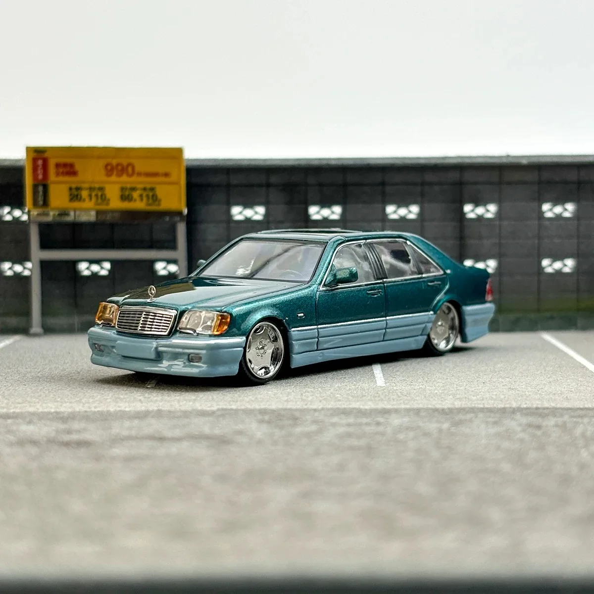 StreetWeapon 1/64 Bens S Class W140 two-color car paint alloy model