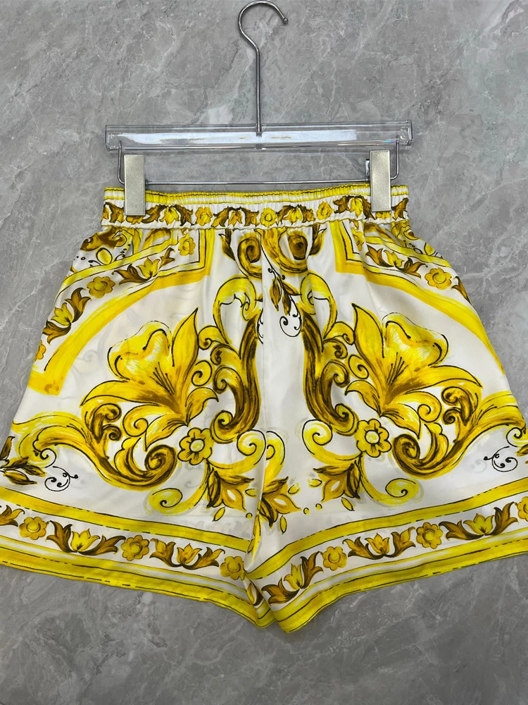 AELESEEN Sicilian Summer 100% Silk Shorts Runway Fashion Waist Elastic Yellow Porcelian Print Pockets Casual Vacation