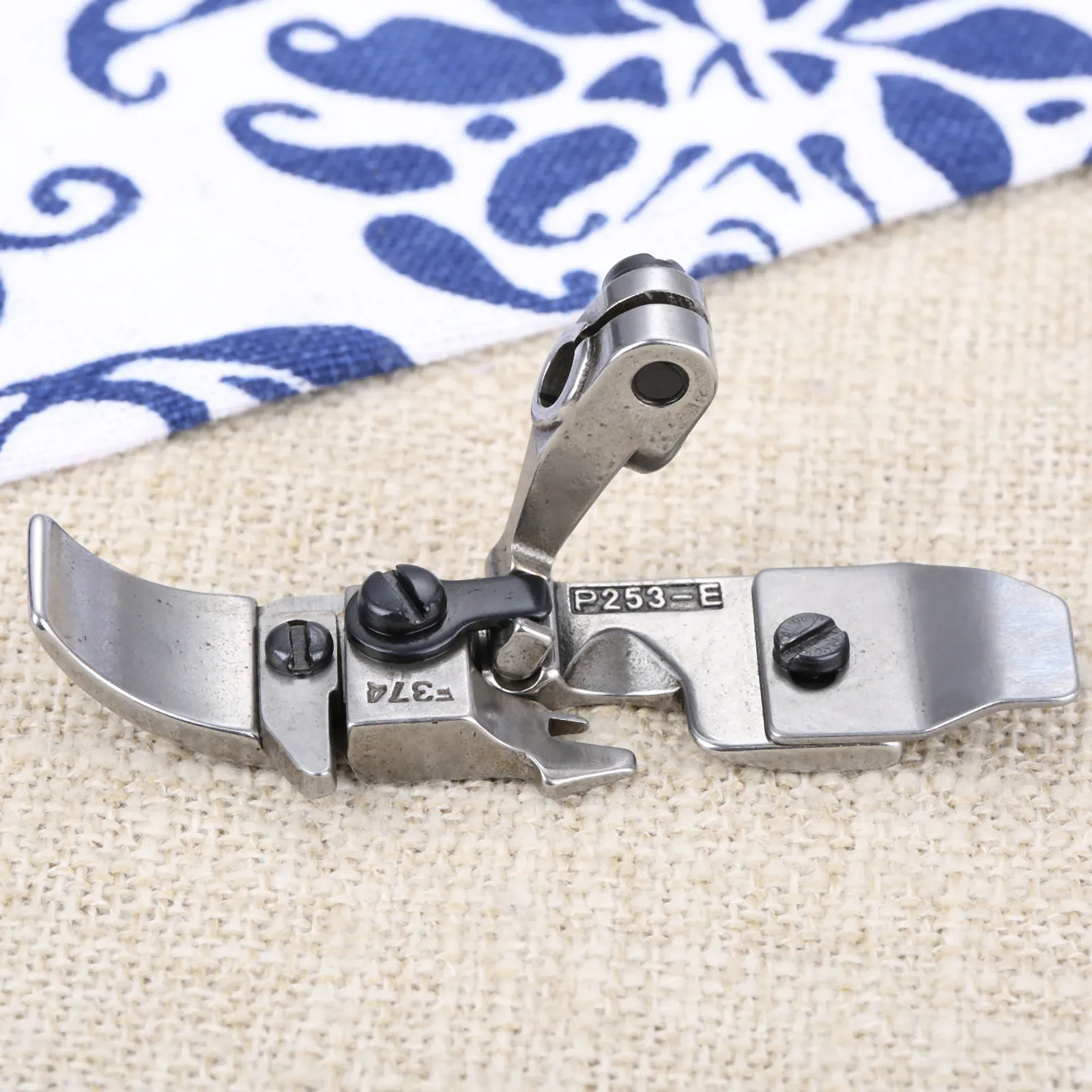 1 Pc Metal P253E/F374 Sewing Machine Foot Presser Fit JUKI 3314 SIRUBA 747 Four Threads for Industrial Overlock Sewing Machine