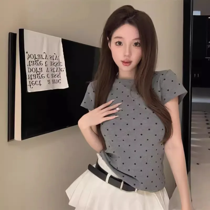 2026 New Women's vintage polka dot print short-sleeved fitted casual T-shirt with a round neck