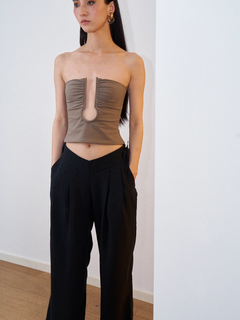 

ENK Super Elastic Asymmetrical Two-color Tube Top Original Design Pure Color Nylon Women's Faion Spring Collection