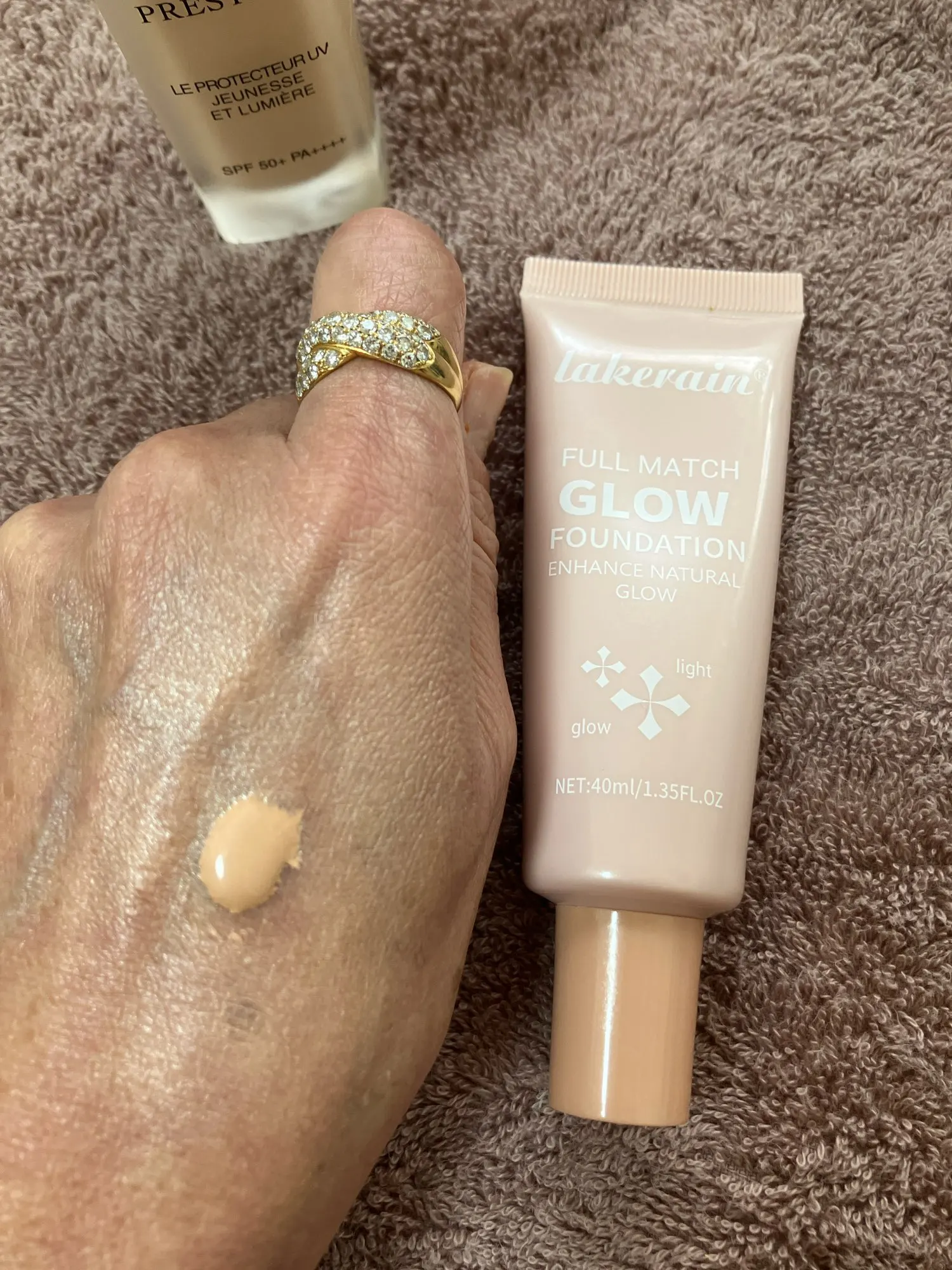 Glow Foundation Illuminator Glotion Natural Glow Enhancer Glowing Moisturizing Lightweight base Multi-purpose Illuminator Highli photo review