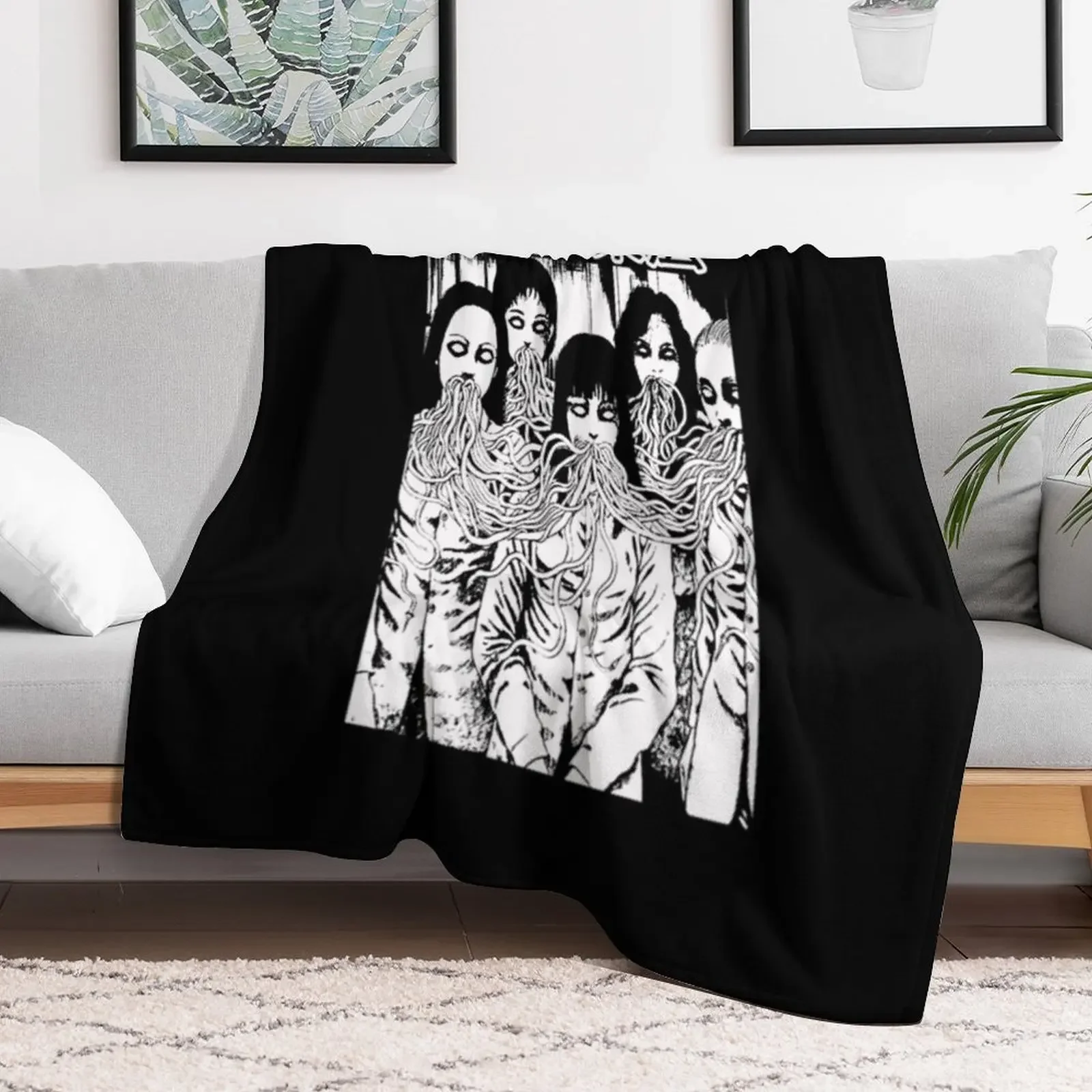 Tomie Juni Ito Japanese Streetwear Anime Manga Throw Blanket Furrys Bed Fashionable Blankets