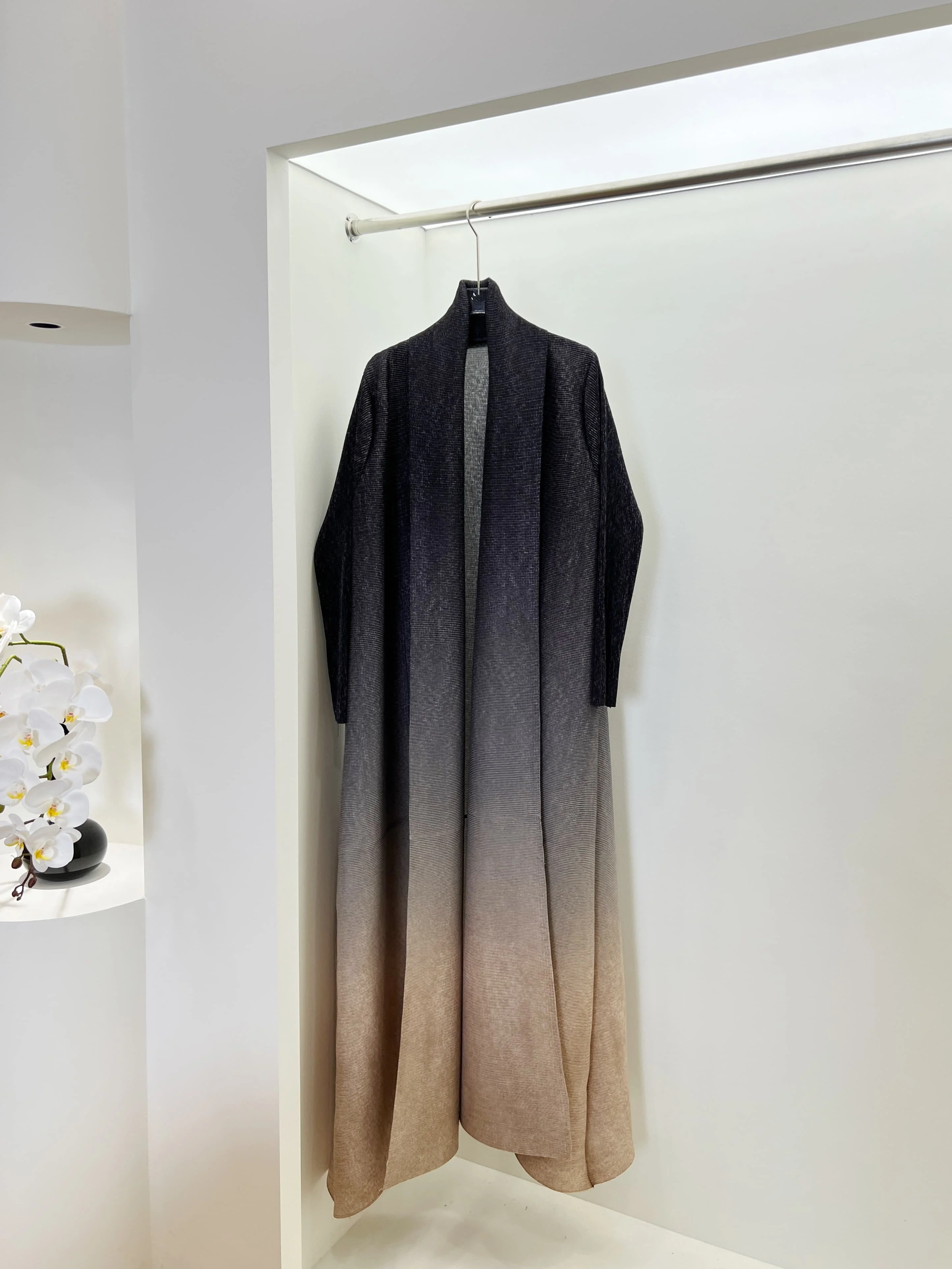 

Miyake Pleated Gradient Jacket 2025 Spring New Loose Long Sleeve Cardigan Robe