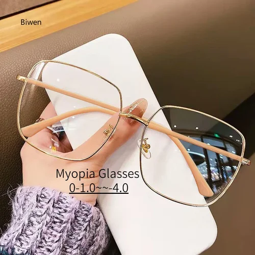 Imagen 1 del producto -1,0 -1,5 a-4,0 gafas cuadradas para miopía, gafas de Metal Vintage para hombres y mujeres, gafas graduadas para miopía, luz azul Unisex