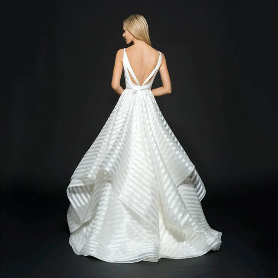 V-Neck Pinstripe Tiered Spaghetti Strap Off Shoulder Wedding Dresses 2024 Backless High Slit Court Train Bridal Gown