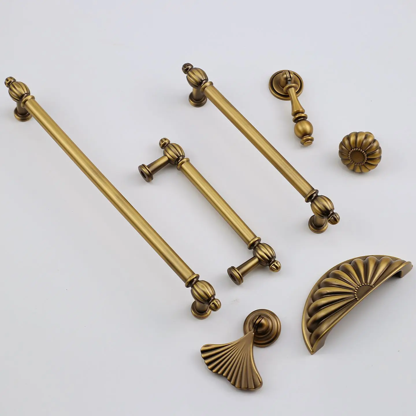 ZIMIR Brass vintage Furniture Handles, Cabinet Handle, Wardrobe Handle, Drawer Handle, Suitable for Kitchen, Home Living Room