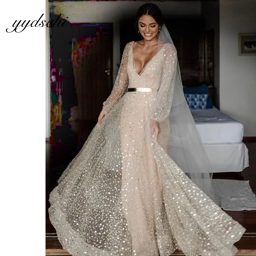 Glänzende Pailletten Champagner Hochzeitskleid Sexy V-Ausschnitt Aufkleber Romantische Braut Schlankes Hofschleppe Bodenlanges Spitzenkleid Doppelschicht