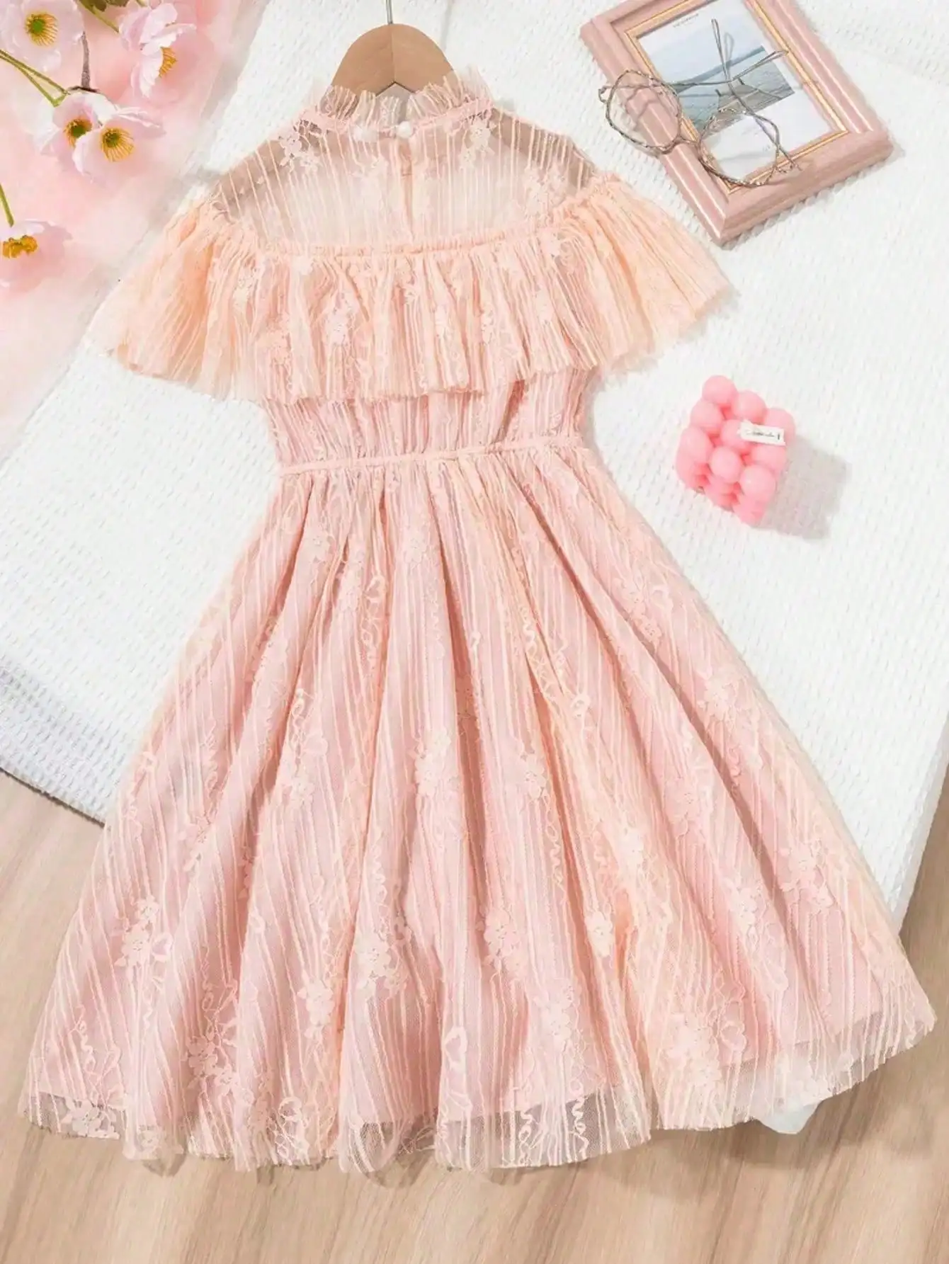 Robe de princesse en dentelle de style coréen, couleur unie, légèrement élastique, coupe ajustée pou