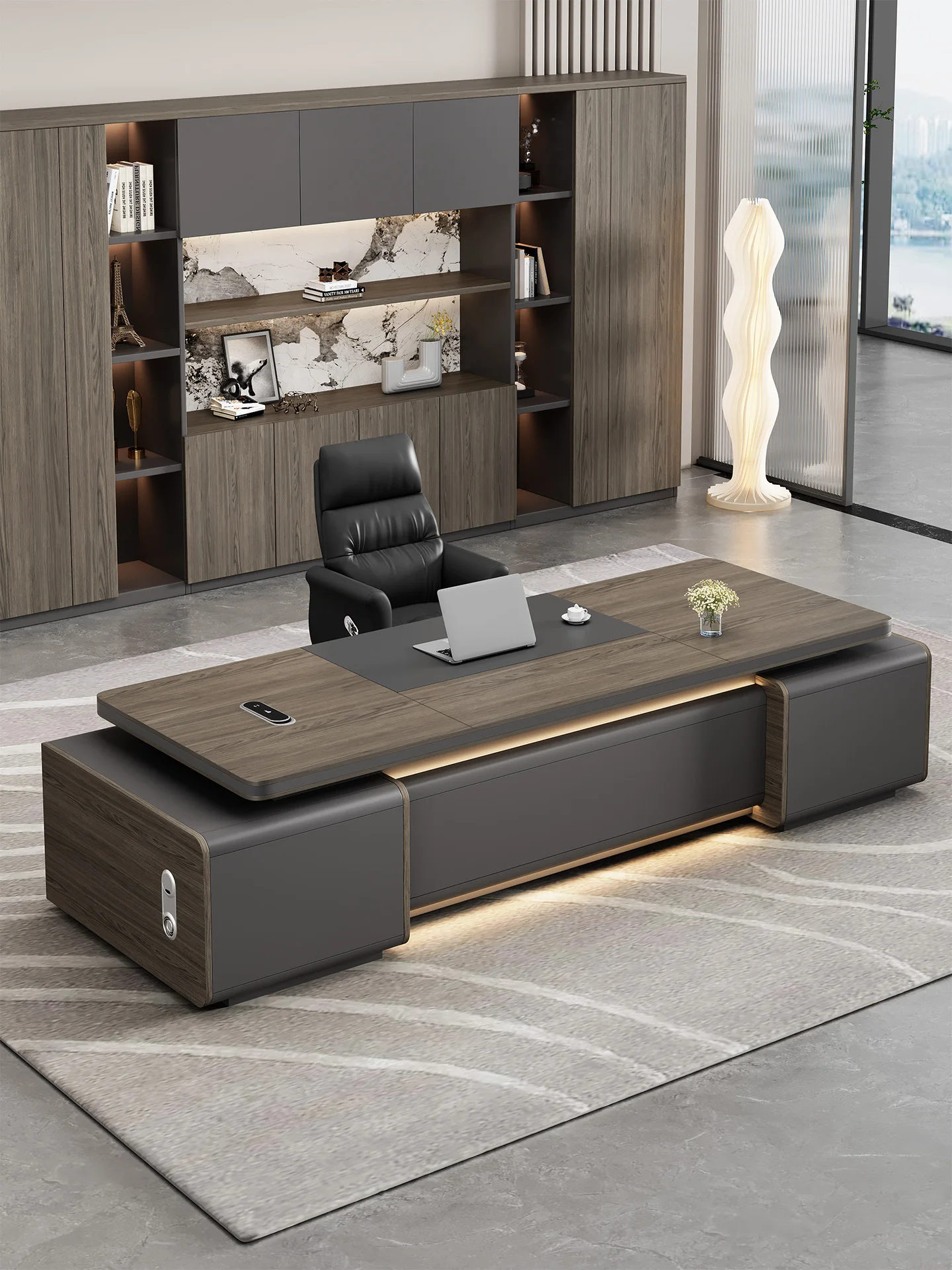 

Комплект офисной мебели для руководителя: кресло и стол в современном элегантном стиле для генерального директора/директора по управлению.