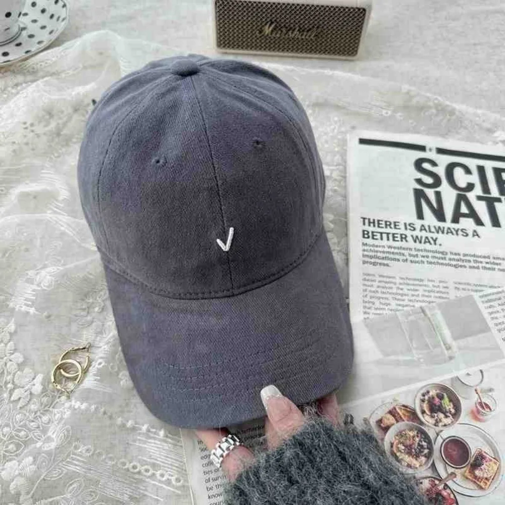 New Embroidery Baseball Cap Wide Brim Cotton Baseball Hat Retro Sunscreen Duck Tongue Hat Outdoor