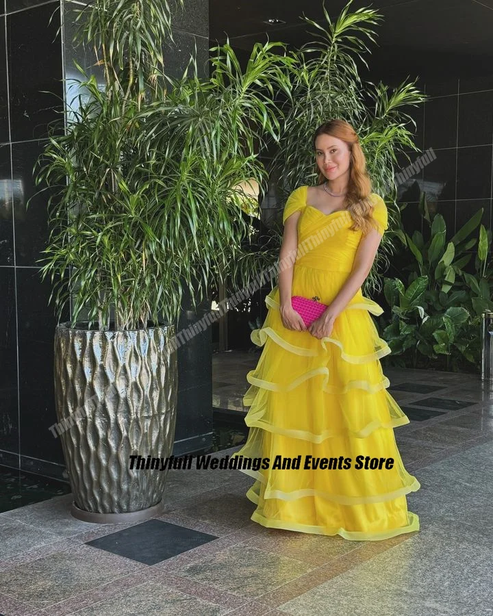 Gaun Prom Tulle A-line Thinyfull gaun pesta malam berjenjang lengan pendek Sweetheart gaun acara khusus disesuaikan Gown