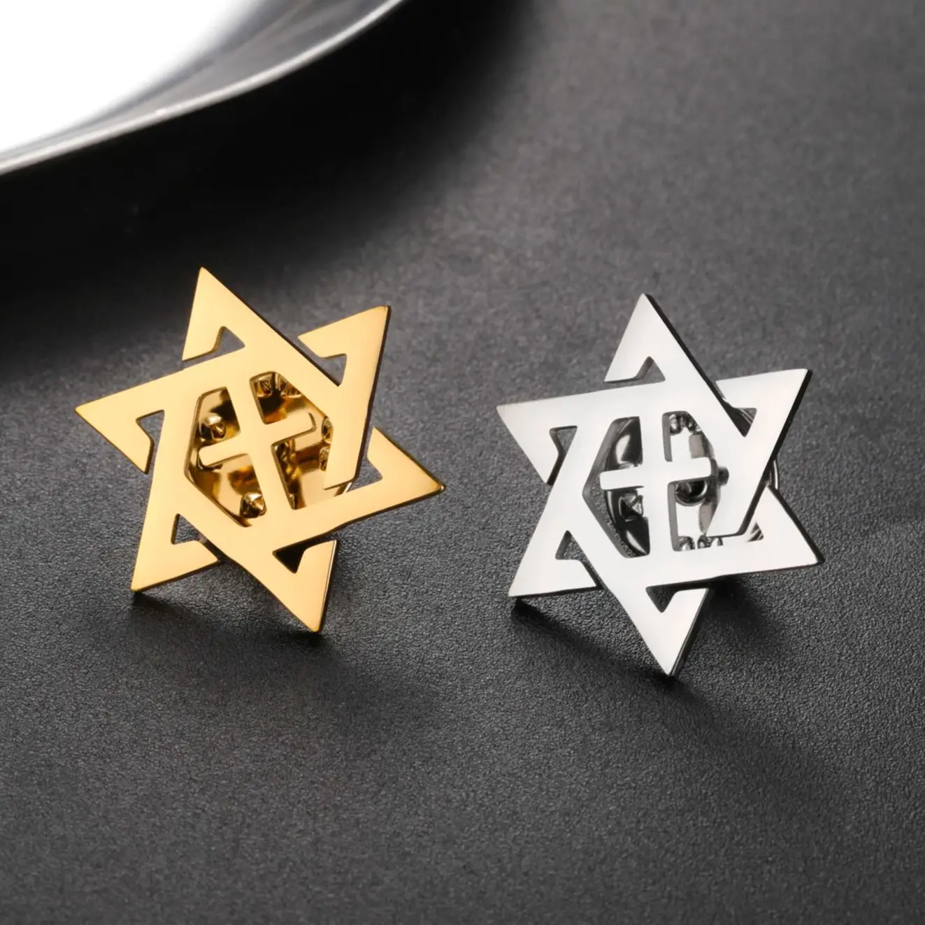 LIKGREAT Hexagram Cross Brooch for Women Men Star of David Chai Pin Jewish Stainless Steel Jewelry Protection Lucky Amulet Gift