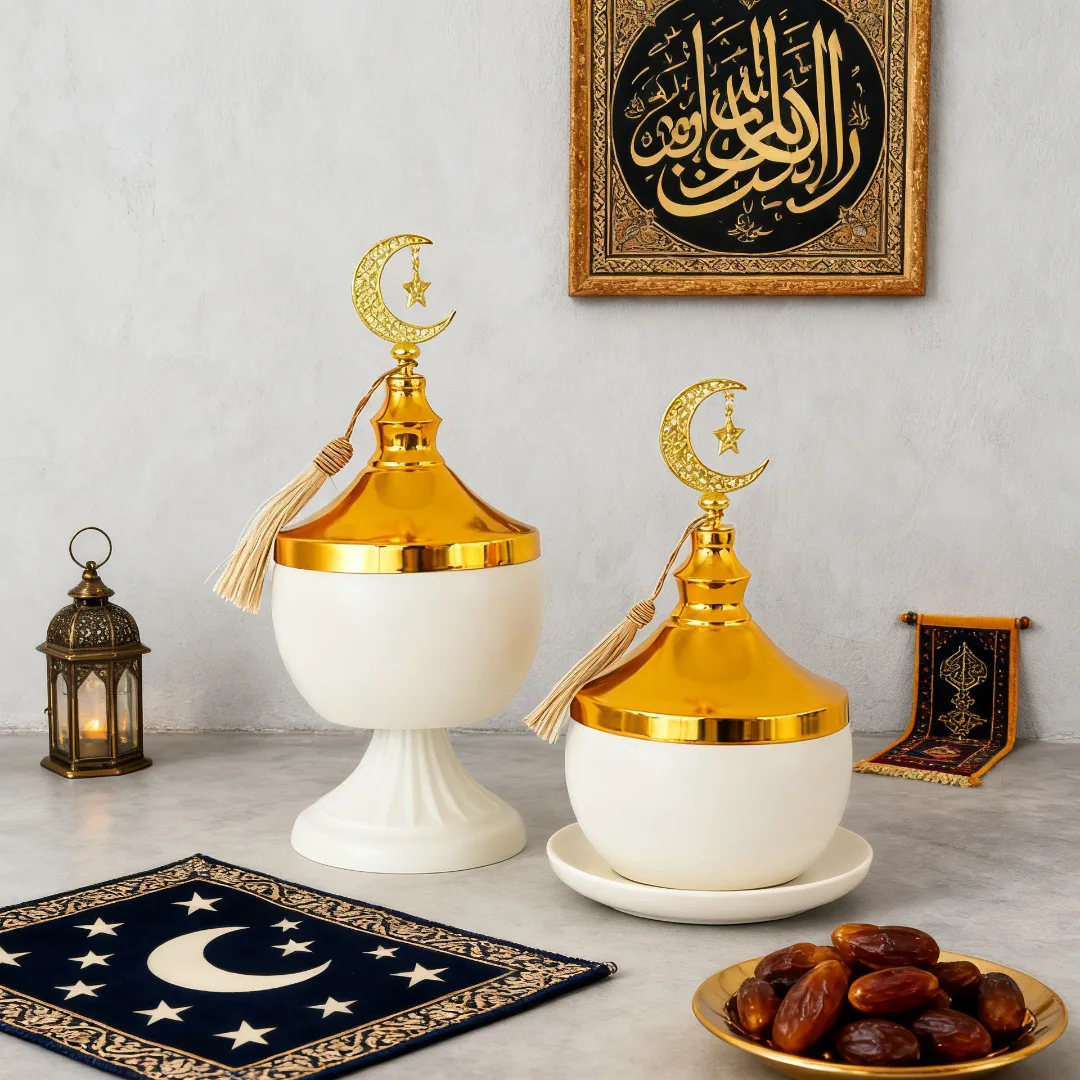 

Hot-selling wrought iron high-footed dessert plate in the Middle East, golden star and moon cake, fruit light luxury fruit plate