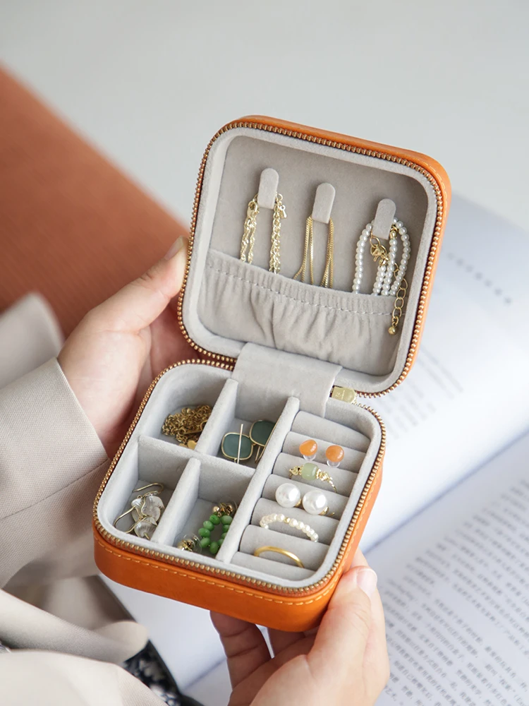 

PNDME vintage genuine leather women's small jewelry box designer handmade cow leather female ring earrings necklace storage box