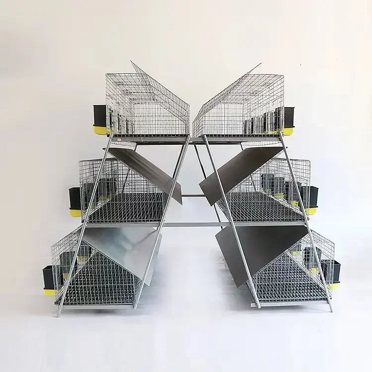 Klatka dla królika z zewnętrzną, dzieloną karmniczką.