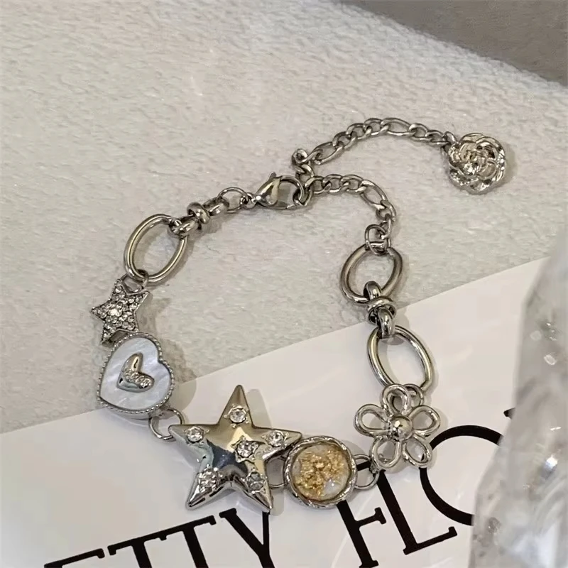 Retro Punk Metal Love Heart Star Five-Leaf Flower Hip-Hop Bracelets for Woman Fashion Exquisite Bracelet Jewelry Holiday Gift