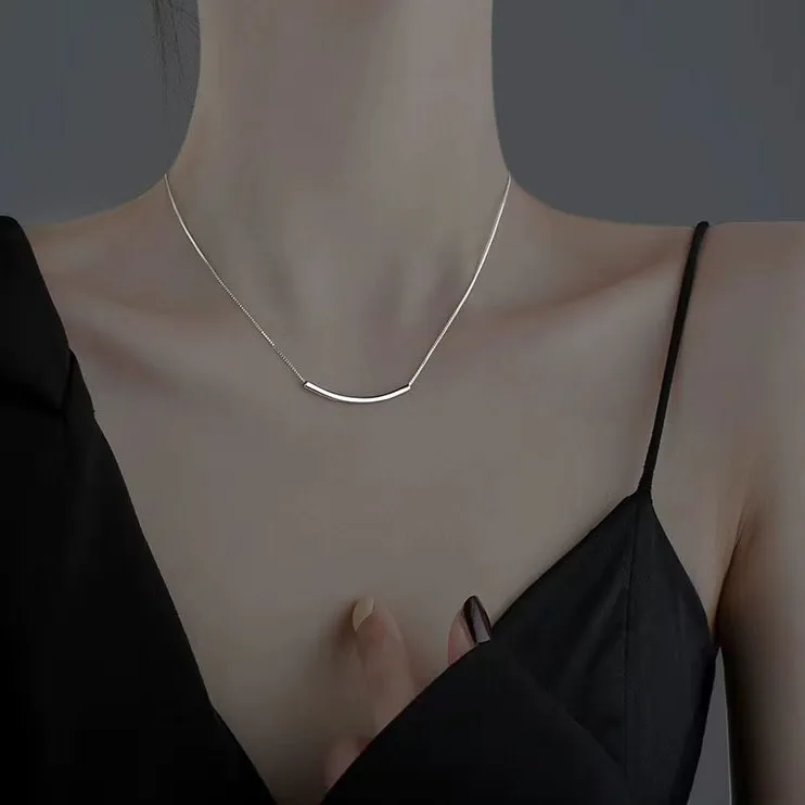 Smile angel necklace light luxury senior sense of niche collarbone chain simple fashion with collarbone chain