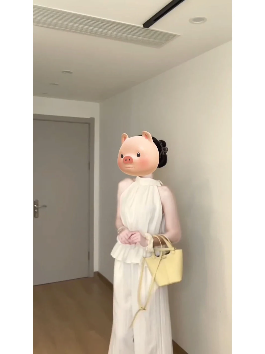 

Summer Women's Fashionable Unique Personality Casual Sweet Two-Piece Set Minimalist Light Peach Waist-Cinching Flower Bud Top...