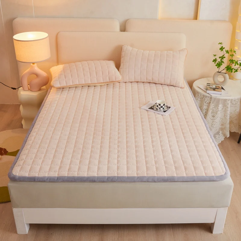 

1Pc Milk Velvet Mattress Soft Mattress Cushion Cover Suitable for Bedroom Apartment Winter Thickeneding and Warmth 90/150/180cm