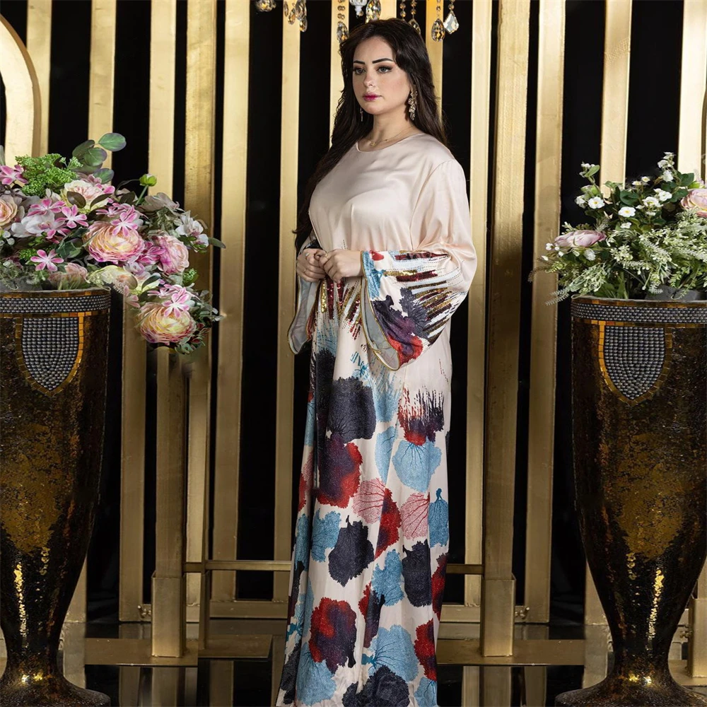 

Ladies Holiday Dress Eid Dubai Beads Embroidery Abaya Ramadan Muslim Elegant Sequin Long Sleeve Women Party Gown