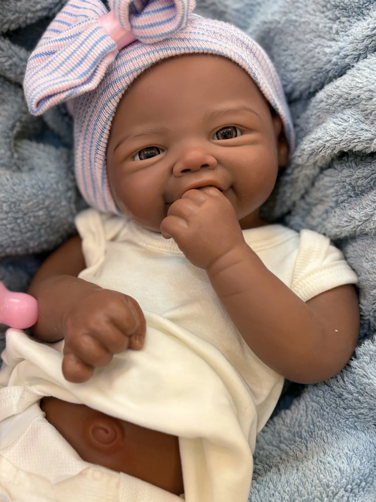 18Inch Open Mond Donkere Huid Afrikaans Meisje Vivienne Geschilderd Volledige Effen Siliconen Reborn Babypop Speelgoed Voor Kid's geschenken Pasgeboren Baby