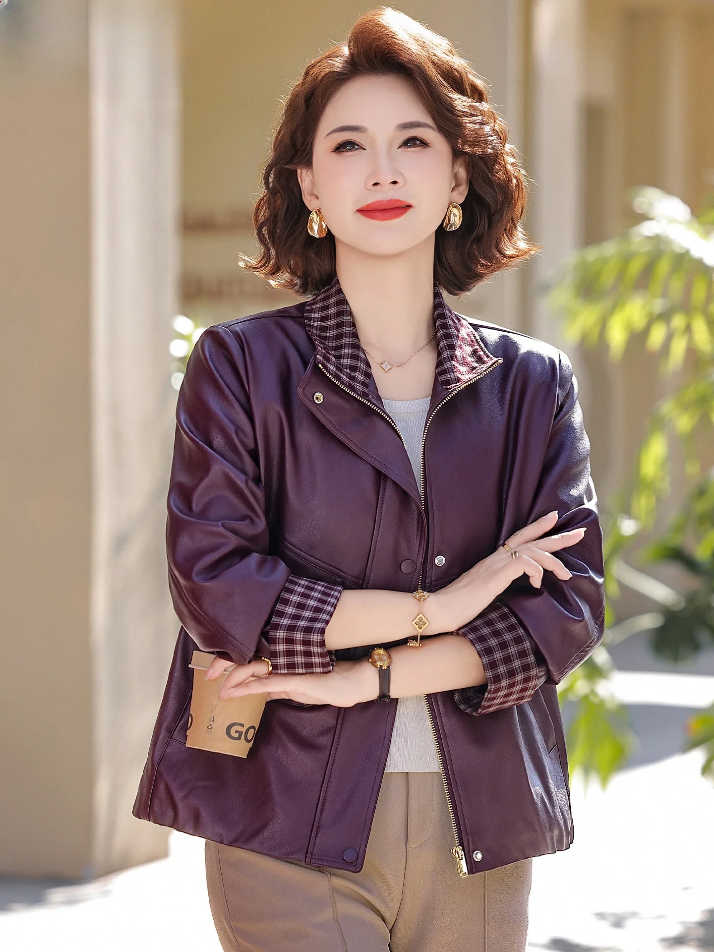 Vêtements d'extérieur de mode printanière pour jeunes mamans, veste en cuir décontractée, vêtements pour femmes d'âge moyen et âgées, haut de marque pour femme