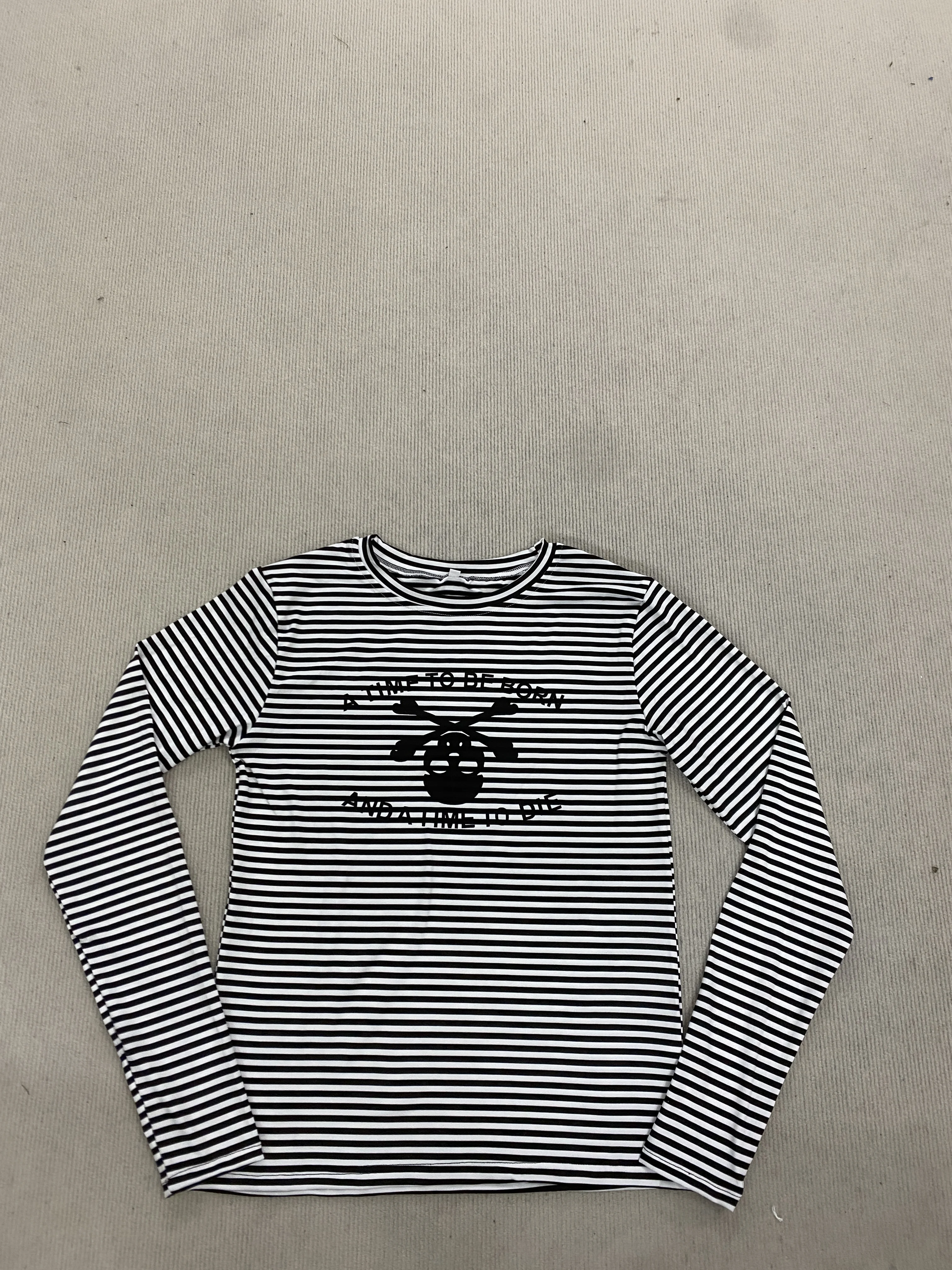 Retro-Streetstyle-T-Shirt mit Totenkopf-Muster, Streifenmuster und farblich abgestimmtem Design, Rundhalsausschnitt, lange Ärmel, Herbstmode, Neu. – Detail 4