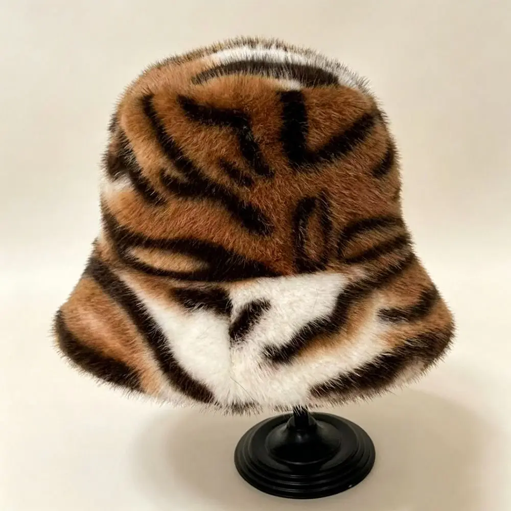 Small Tiger Pattern Face Show Fisherman's Hat Casual British Japanese Style Women's Faux Fur Beret Hat Fashion