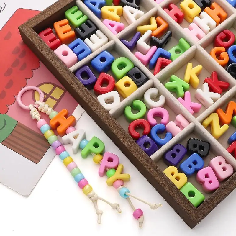 10 Stück Mehrfarbige Acryl-Buchstabenperlen mit Loch, lose Perlen für DIY-Schmuckherstellung, Armband, Handyanhänger, Bastelzubehör – Detail 2