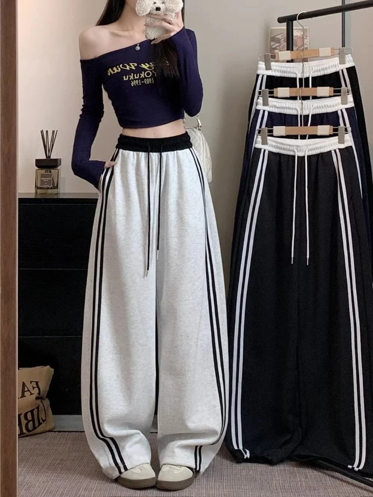 2026 Trendy Navy Sport Pants Women Spring Summer Lightweight Wide Leg Side Stripe Joggers