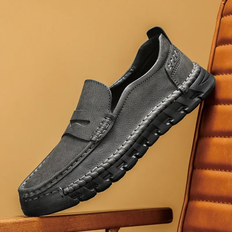 Men's casual shoes leather sleeves lazy loafers handmade sewing flat bottomed walking outdoor shoes soft soled driving shoes