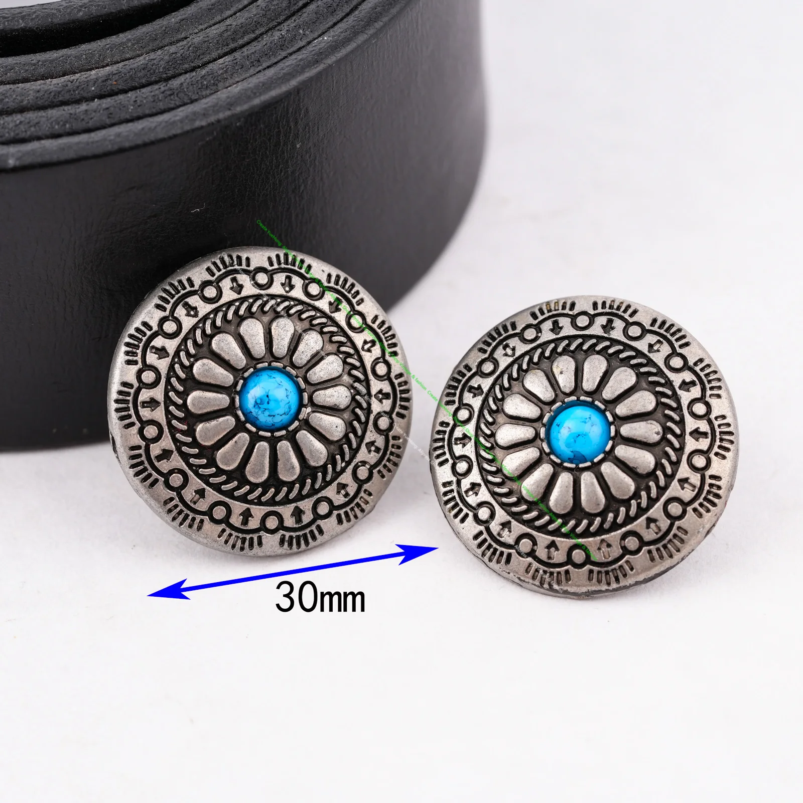 ROUND ANTIQUE SILVER WESTERN LEATHERCRAFT COWBOY FLOWER EQUESTRIAN SADDLE CONCHOS SCREW