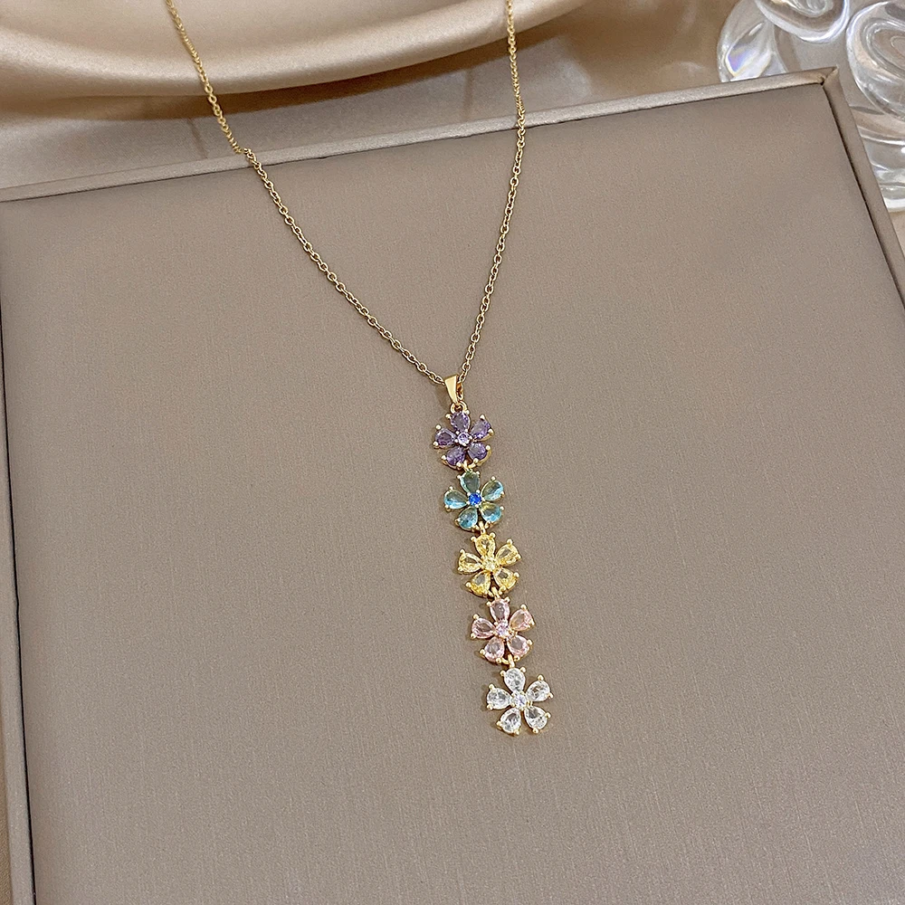AENSOA Buntes Blumenarmband, vergoldeter Edelstahl, Regenbogen-Zirkonia-besetzte zarte Armbänder, Halsketten-Schmuckset für Damen – Detail 3