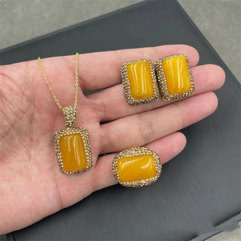 Hot 3 in 1 Jewelry Set Rhinestone Beeswax Amber Yellow Crystal Snake Necklace Dangle earrings Sets for Women Party Best Gift