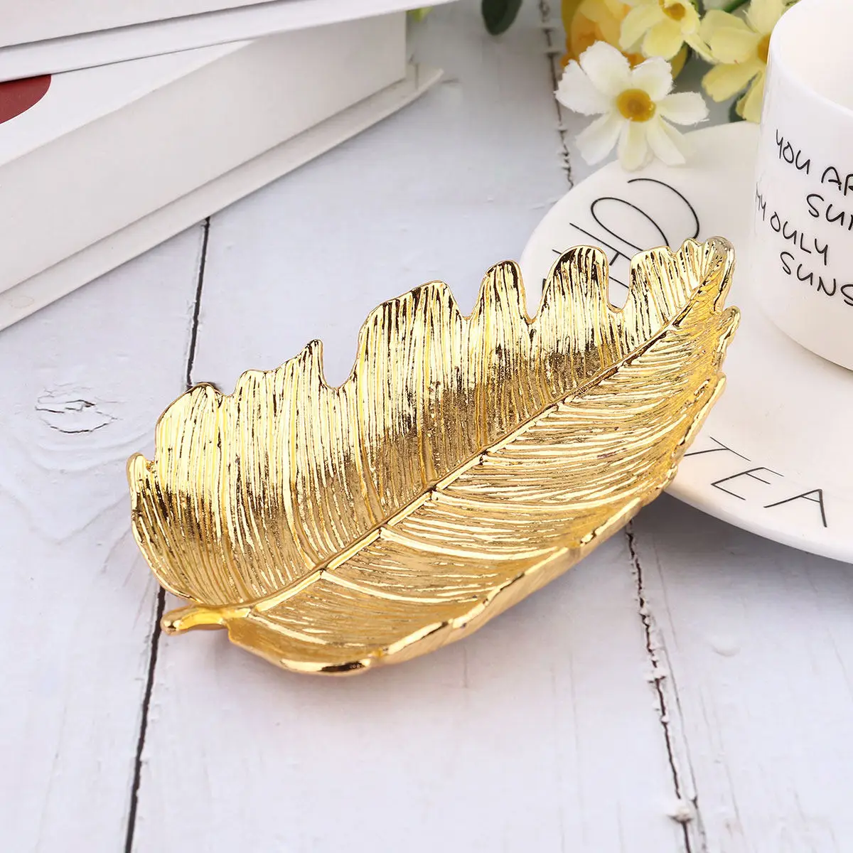 

Подставка для украшений, 1 шт., премиум-класса, мини-органайзер для колец, золотистая тарелка для мелочей, подарок на свадьбу, день рождения, декор для дома