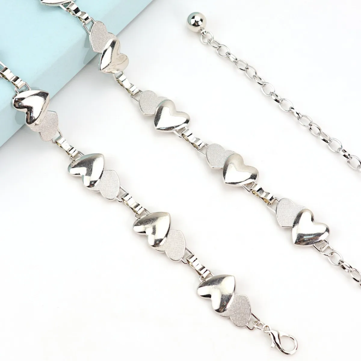 Women's Waist Chain Belt Luxury Silver Waist Chain Belts with Heart Design for Dress Fringes Decoration Waistbands Body Jewelry