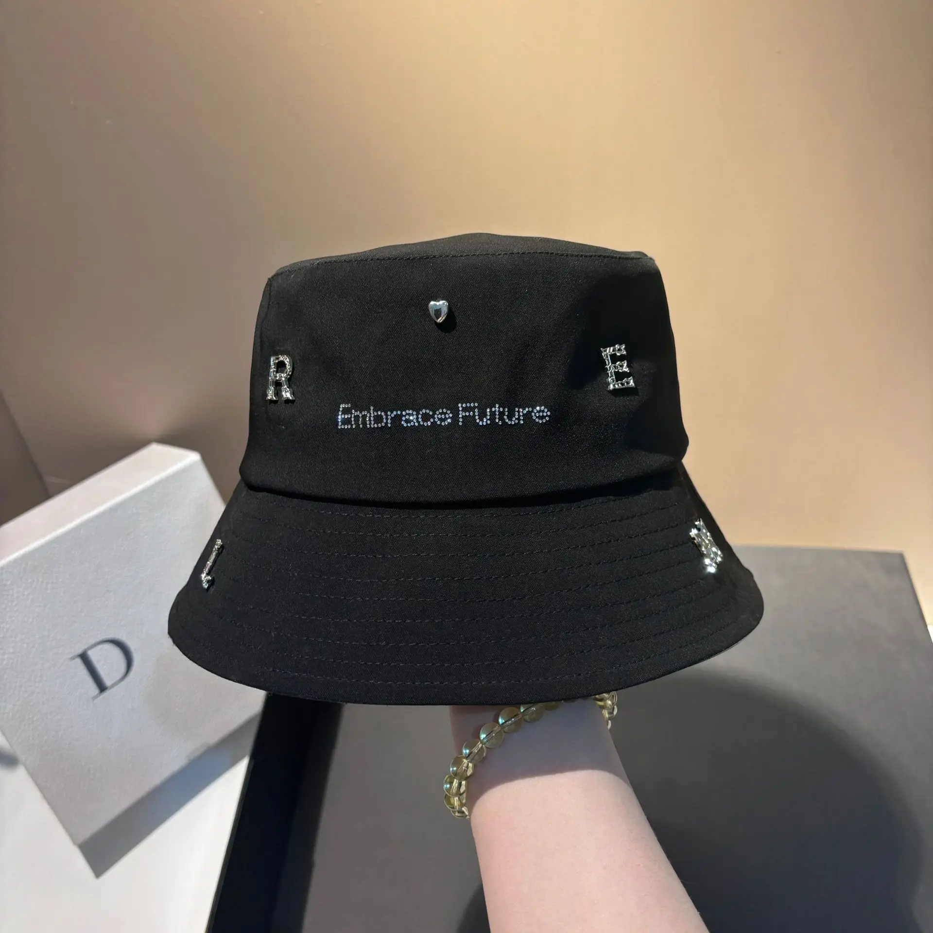 Spring Summer Outdoor Sun Protection Face Cover Youthful Bucket Hat Multi Letter Print Washed Cotton Flat Top Basin Cap Women