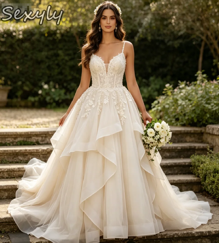 Champagne A Line Curvy Wedding Dress 2026 Elegant Spaghetti Straps 3D Floral Lace Tiered Ruffles Bridal Gowns Plus Size Mariage