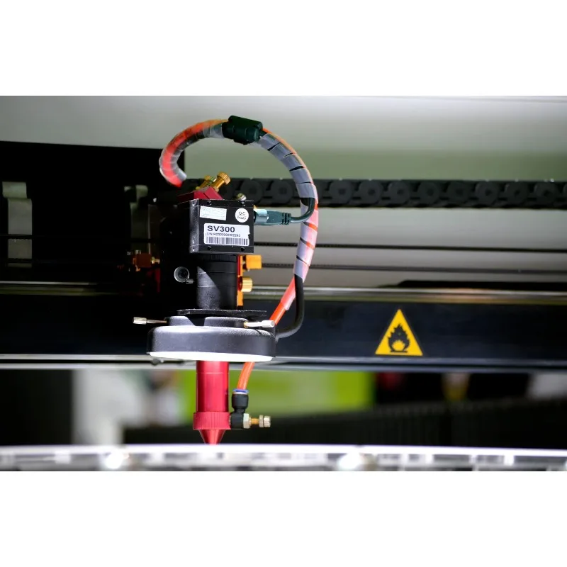1325 Máquina cortadora láser mixta Co2 Láser CNC 300w