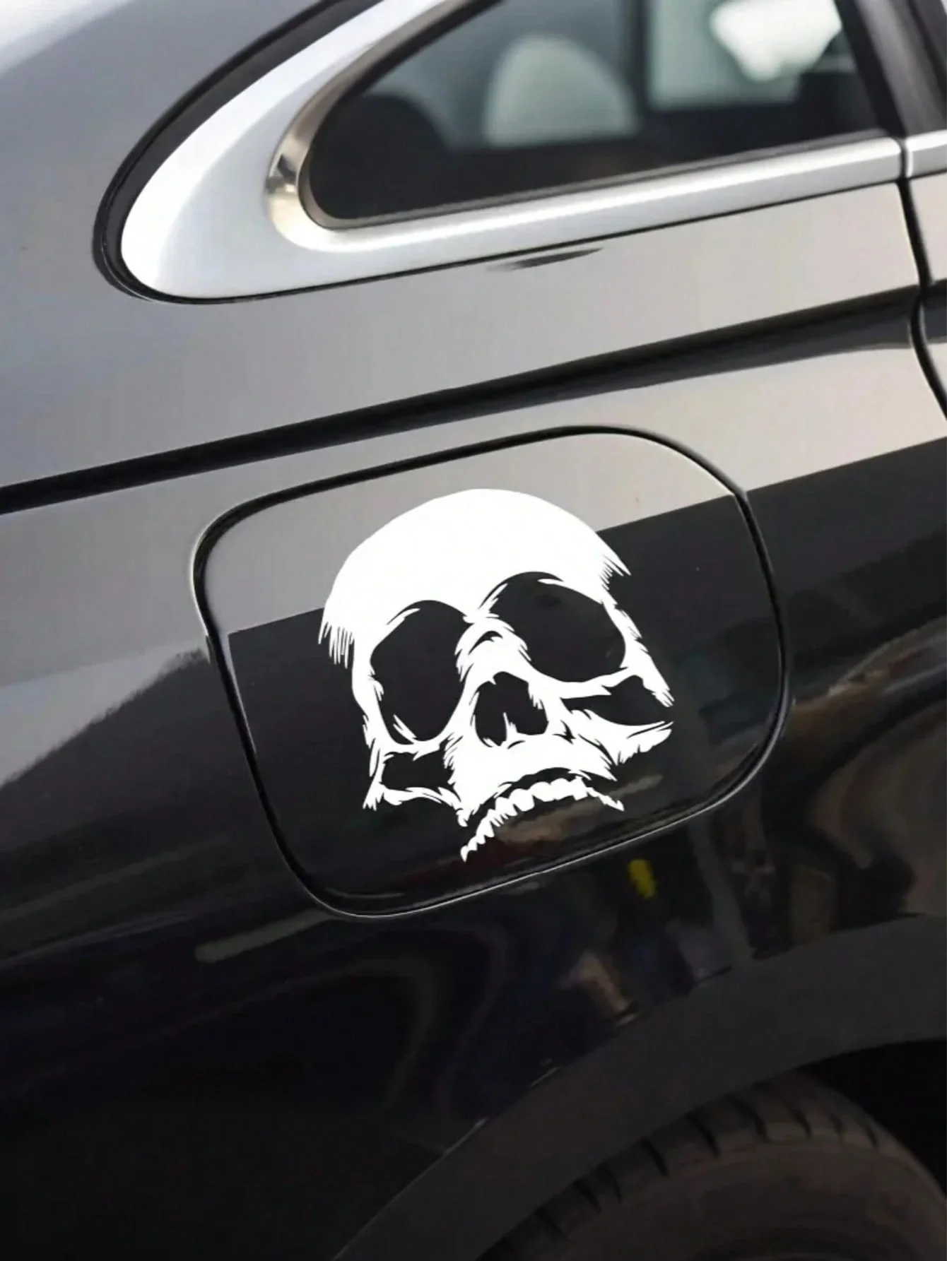 

1Pc Evil Skull Face Sticker - Universal Waterproof Car Laptop Fuel Cap Truck Rear Window Decal, Motorcycle Totem Skull Art, Crea